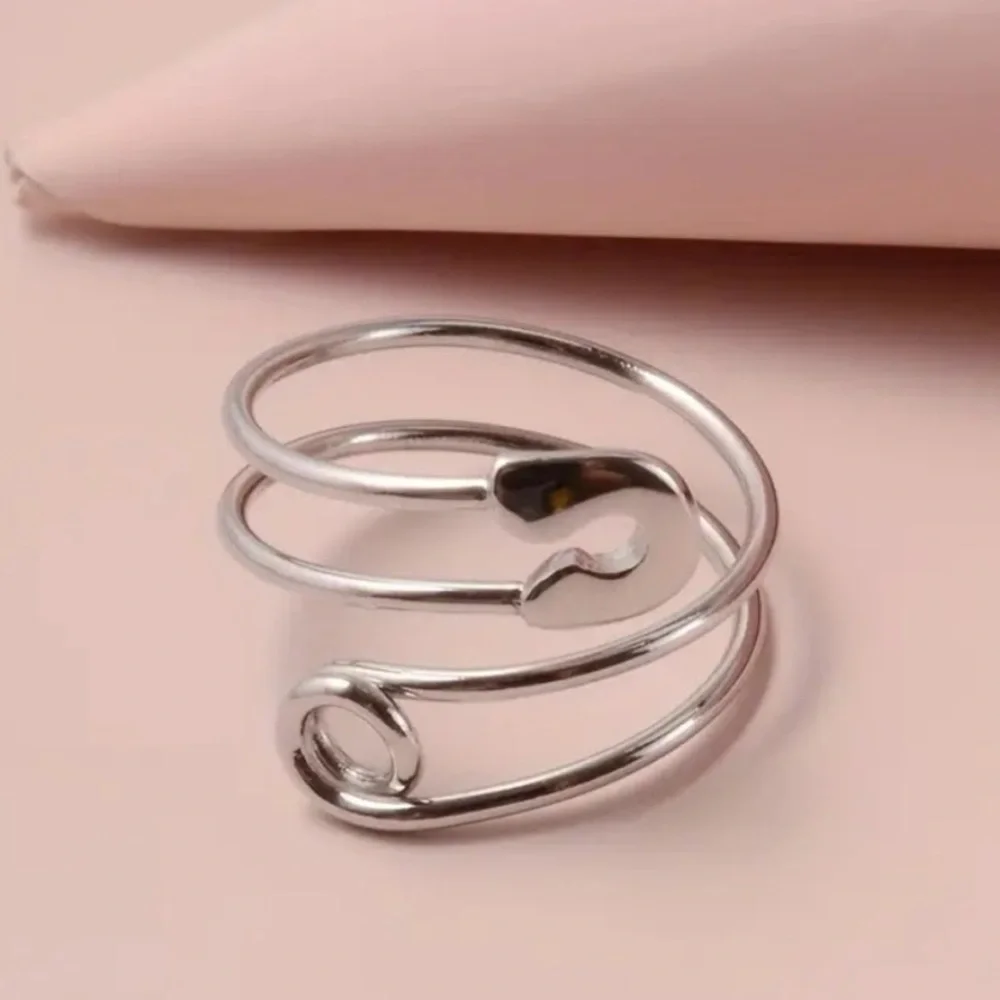 🆕925 Silver Plated “SAFETY PIN” Wrap Ring- Adjustable sizing up to size 9
